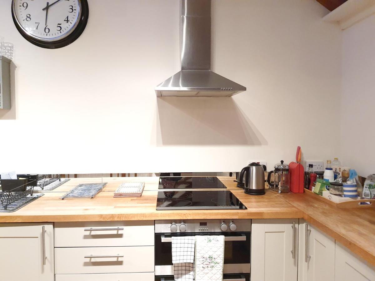 Edinburgh 2-Bedroom Cottage With Parking - Ground Floor 外观 照片
