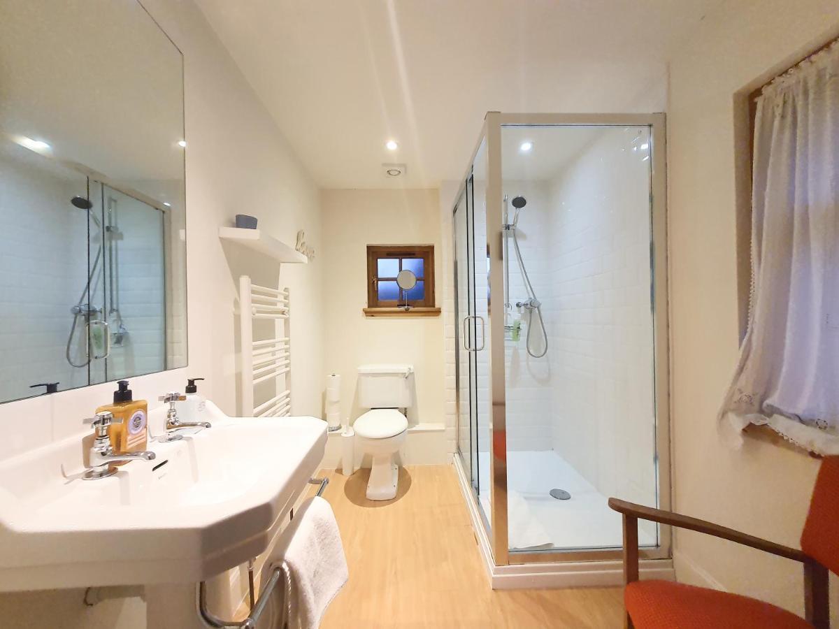 Edinburgh 2-Bedroom Cottage With Parking - Ground Floor 外观 照片