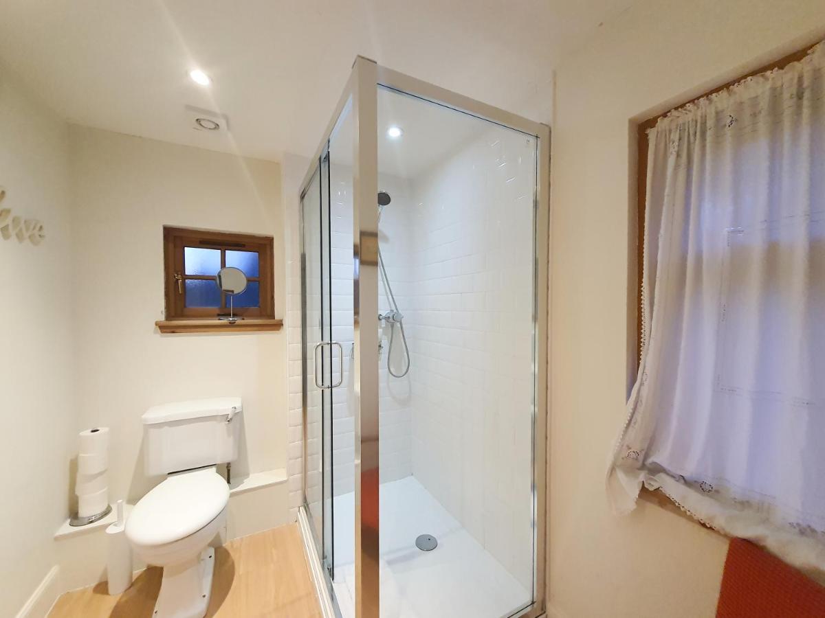 Edinburgh 2-Bedroom Cottage With Parking - Ground Floor 外观 照片